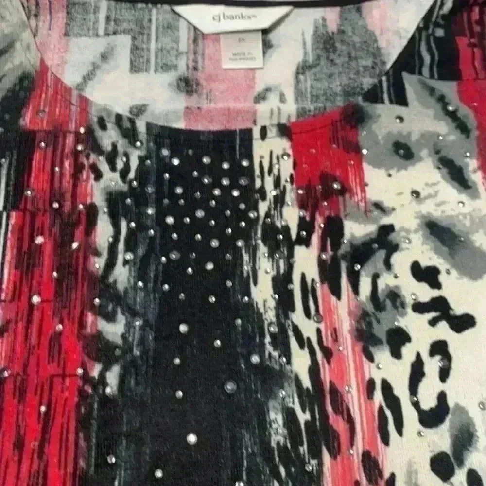 CJ Banks 3/4 sleeve top - Picture 2 of 5